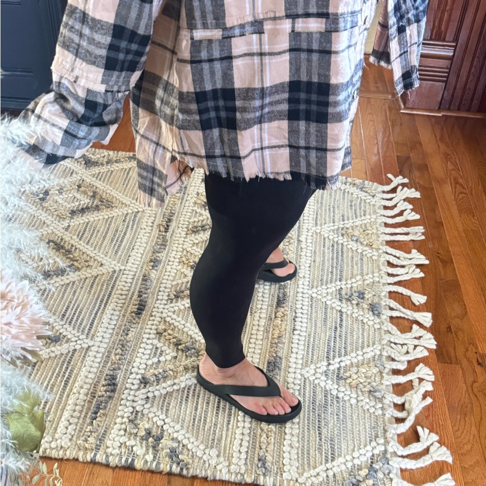 Oli & Hali Plaid Oversized Flannel - Picture 3 of 10